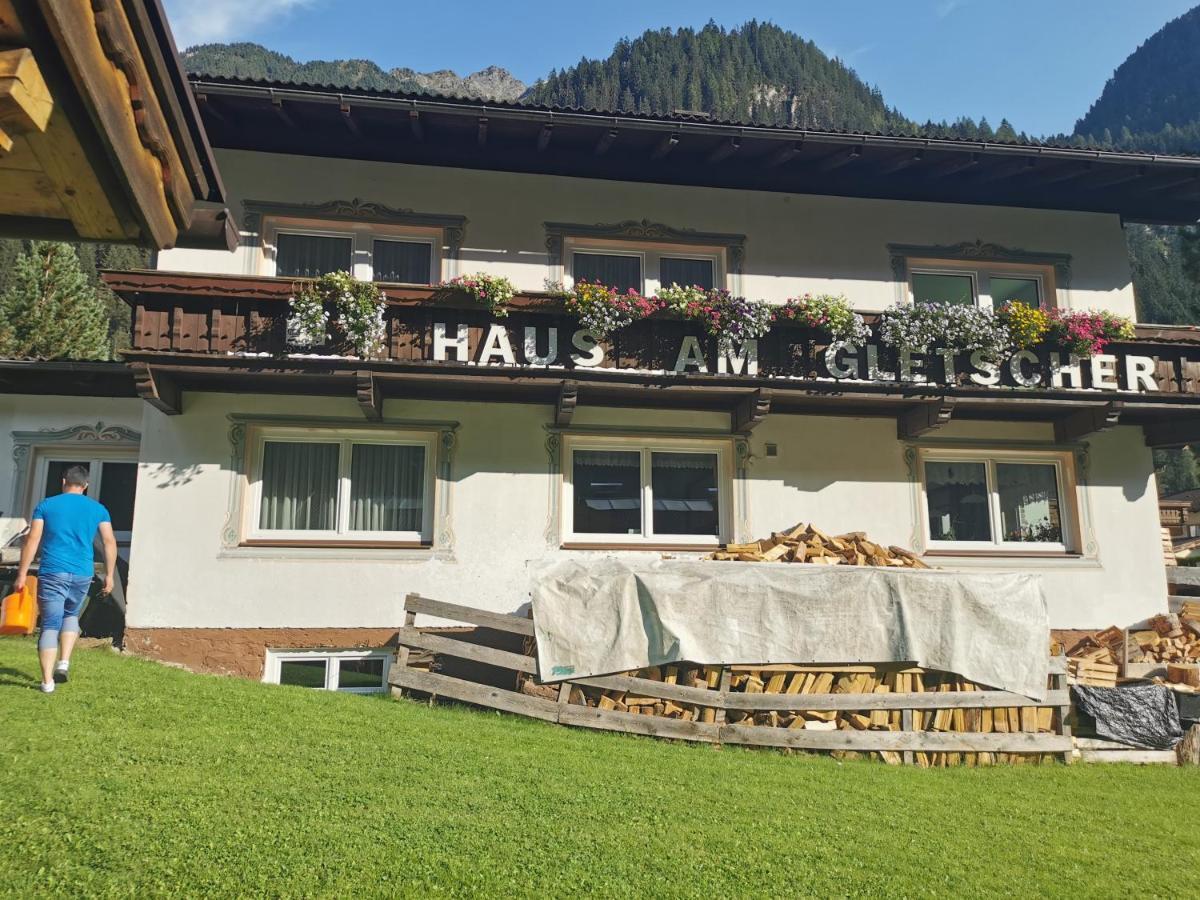 ניוסטיפט אים סטובאיטל Haus Am Gletscher מראה חיצוני תמונה